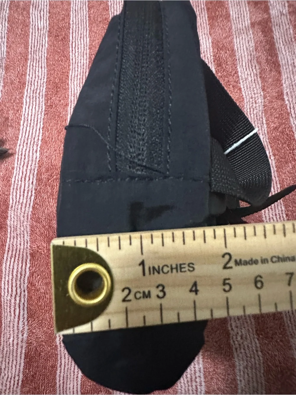 Bag for travel, very nice black color with zipper.